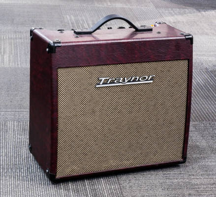 Store Special Product - Traynor - Custom Valve 15 Watt All-Tube 1x12 Guitar Combo Amp - Wine Red